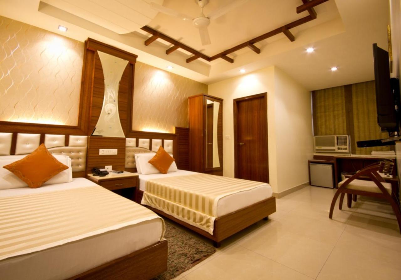 The Aster Karol Bagh Homely Atmosphere Nueva Delhi Exterior foto