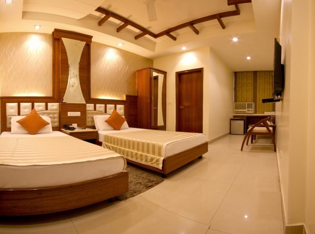 The Aster Karol Bagh Homely Atmosphere Nueva Delhi Exterior foto