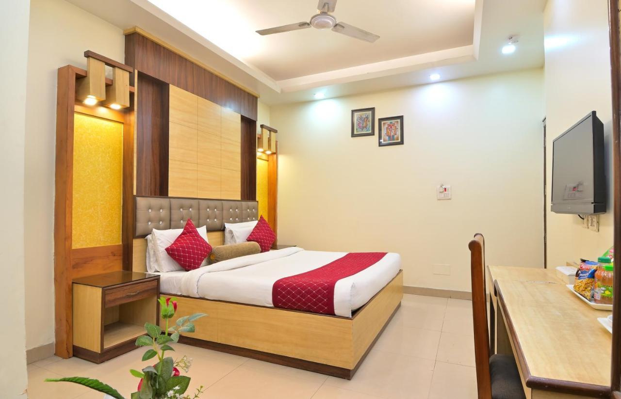 The Aster Karol Bagh Homely Atmosphere Nueva Delhi Exterior foto